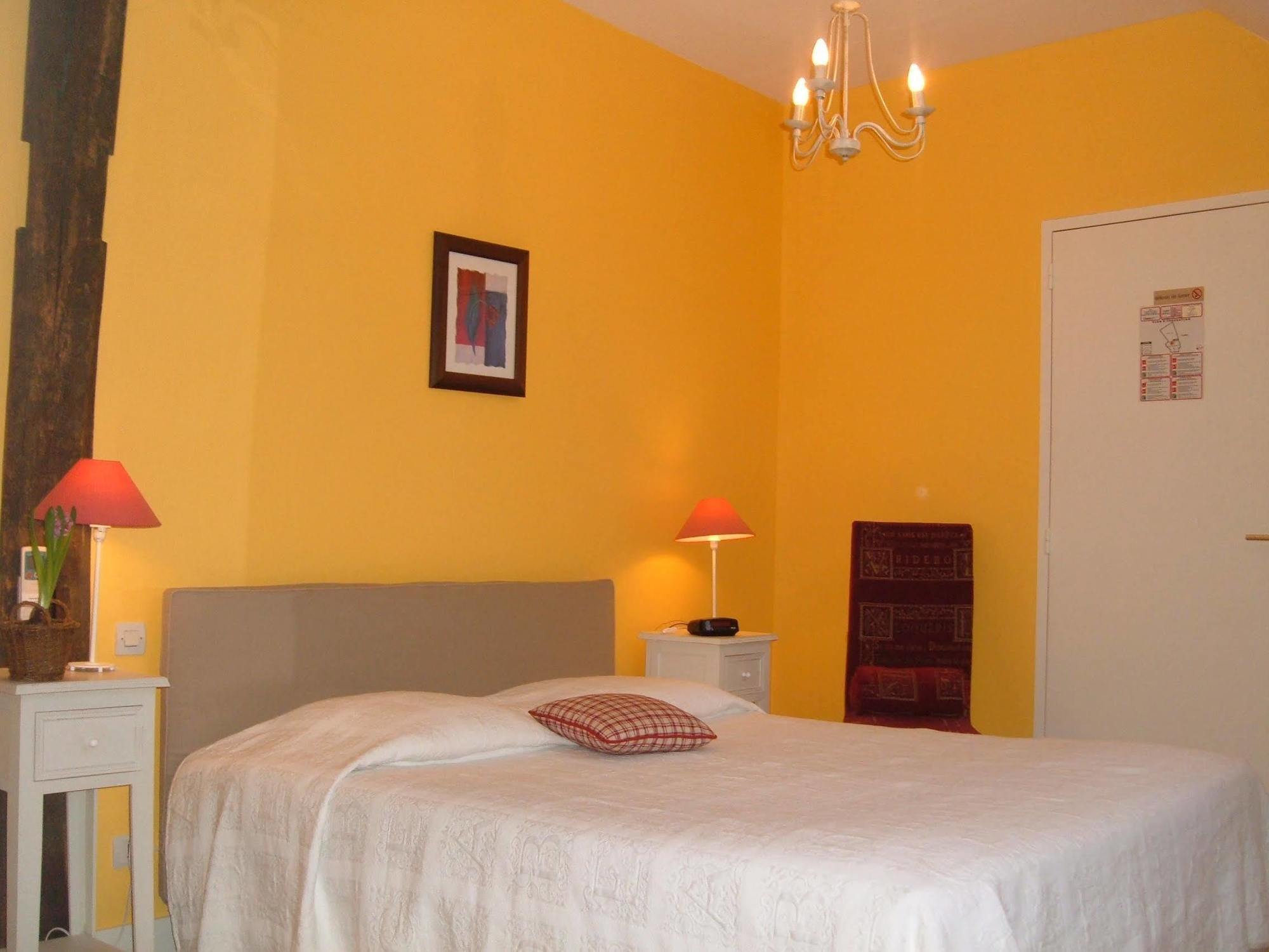 Hotel & Spa Chai De La Paleine Le Puy-Notre-Dame Eksteriør bilde