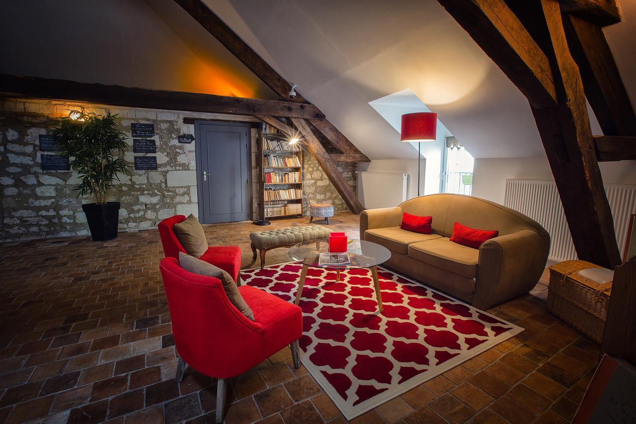 Hotel & Spa Chai De La Paleine Le Puy-Notre-Dame Eksteriør bilde