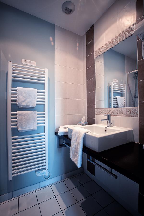 Hotel & Spa Chai De La Paleine Le Puy-Notre-Dame Eksteriør bilde