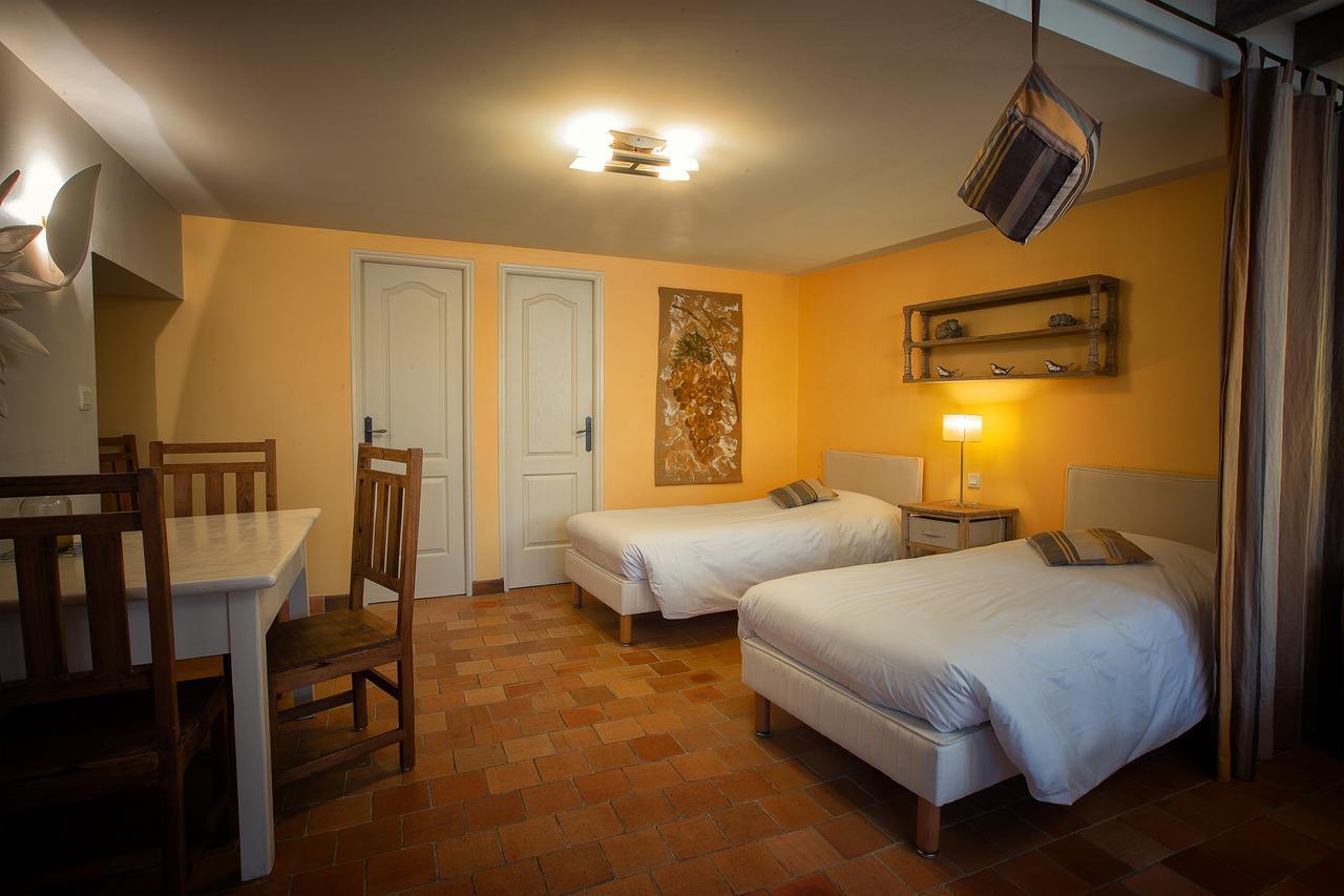 Hotel & Spa Chai De La Paleine Le Puy-Notre-Dame Eksteriør bilde